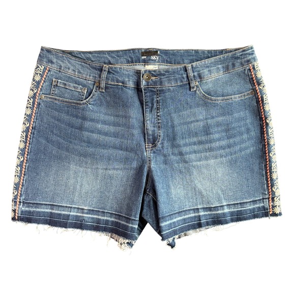 Terra & Sky Pants - Terra Sky Womens Denim Shorts Embroidered Side Trim Frayed Hem Blue Size 16W